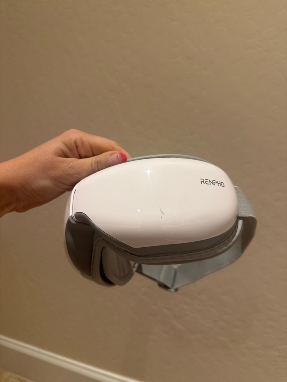 White Eye Massager - Wireless VR/Relaxation Headset